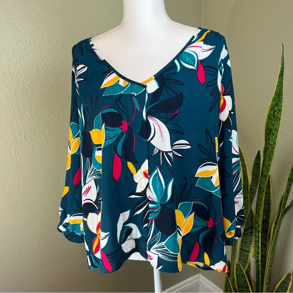 NWT COLLECTIVE CONCEPTS Stitch Fix Exclusive Blouse Floral Women’s Size L